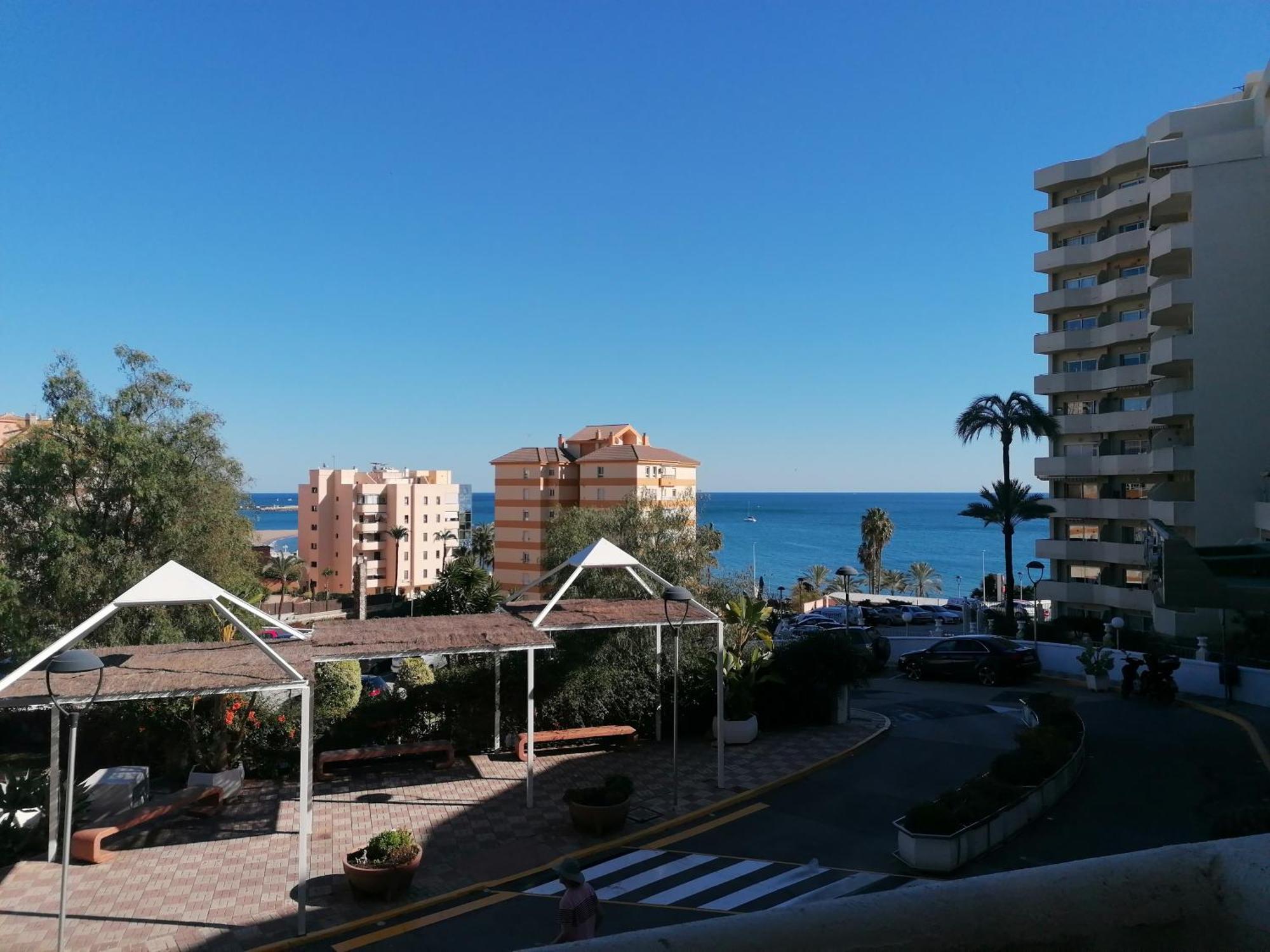 Estudio Terraza Vista Mar Parking Gratuito Piscinas Benalmádena Exterior foto